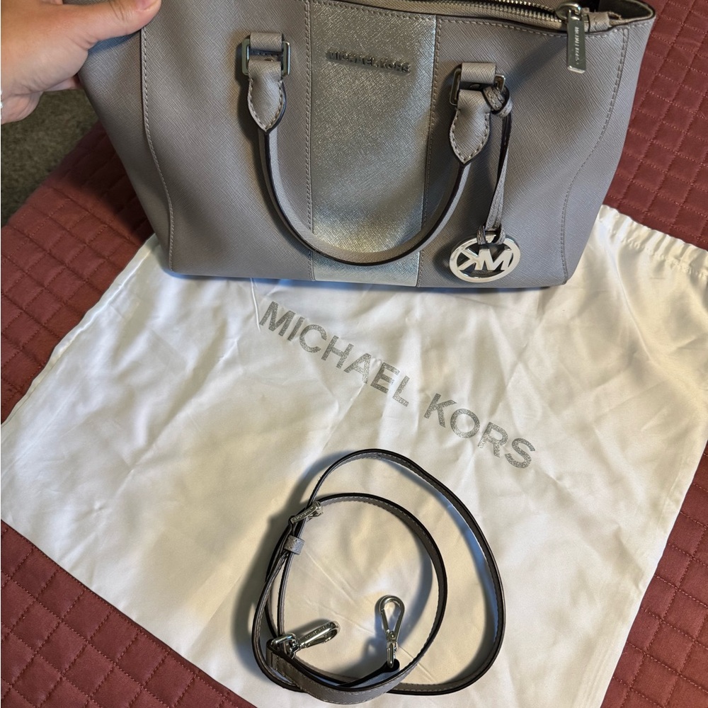 Michael Kors Silver and Gray Sutton Purse with lots of compartments